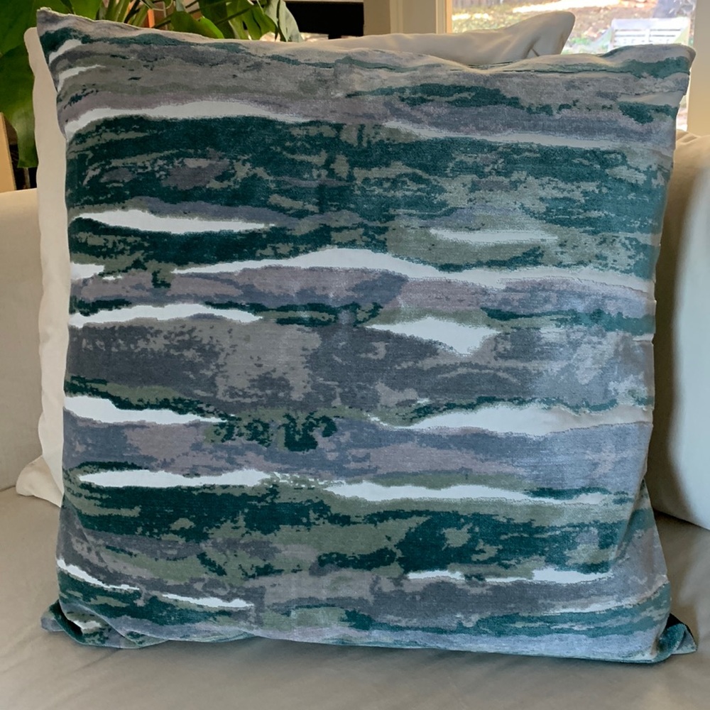 Z Gallerie 24” Pillow Cover NWOT